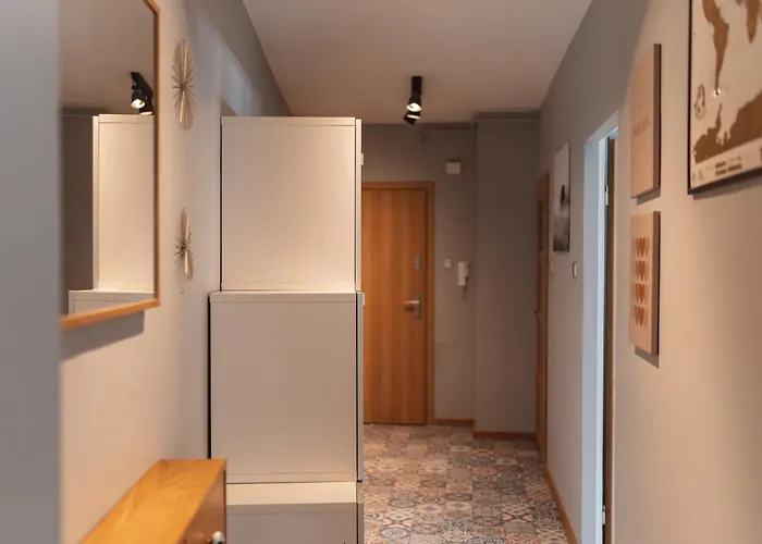 Daire Heart Of By Bookinghost *